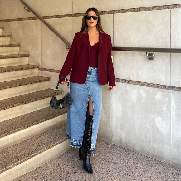 Zara Set - Wine Buttoned Tailored Blazer & Sweetheart Neckline Bustier - Picture 4 of 16